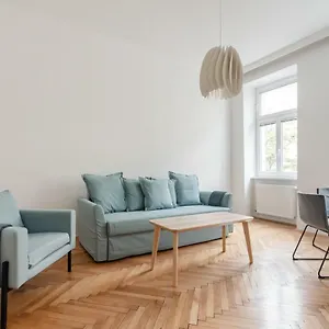 Universum 2 Apartment Wien